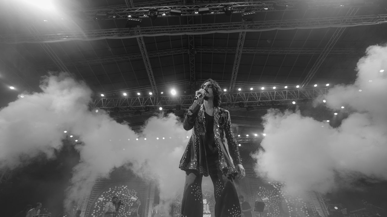 Aditya Gadhvi Rang Morla Garba Photos (6)