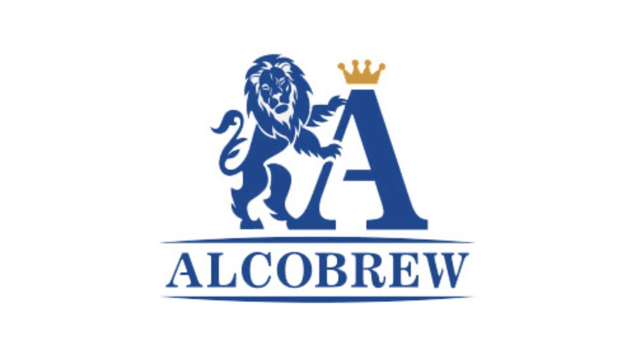 Alcobrew Distilleries ની સ્થાપના 2002 માં થઈ હતી. તે સમયે, તે એક ખાનગી મર્યાદિત કંપની હતી, પરંતુ 2022 માં, તેને જાહેર મર્યાદિત કંપનીમાં રૂપાંતરિત કરવામાં આવી હતી. કંપનીનું મુખ્ય મથક ગુરુગ્રામ, હરિયાણામાં છે, અને તેની બ્રાન્ડ ખાસ કરીને યુવાનોમાં લોકપ્રિય છે.