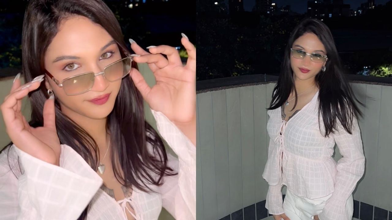 ઘણા લોકો વિચારી રહ્યા હશે કે શું છોકરામાંથી છોકરી બની ગયેલી અનાયા બાંગર માતા બની શકે છે. જવાબ એ છે કે તે કુદરતી રીતે માતા બની શકતી નથી. એટલે કે, તે ગર્ભવતી થઈ શકતી નથી. જોકે, રિયાલિટી શોમાં, અનાયા બાંગરે ખુલાસો કર્યો કે જ્યારે તેની પાસે ગર્ભધારણ કરવાનો કુદરતી રસ્તો નથી, તો તે બે પદ્ધતિઓ દ્વારા ગર્ભધારણ કરી શકે છે.