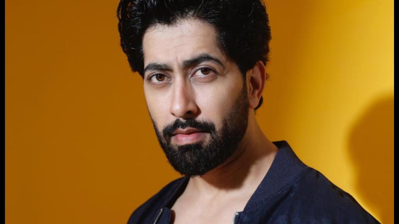 પાકિસ્તાનના બલુચિસ્તાનમાં સ્થિત હિંગળાજ માતા મંદિર ભાટિયા સમુદાયનું મુખ્ય તીર્થસ્થાન માનવામાં આવે છે. આ શક્તિપીઠ હિન્દુ અને શીખ ભાટિયા બંને માટે પવિત્ર છે.શીખ ધર્મ અપનાવનારા ભાટિયાઓ જાટ સમુદાયથી પ્રભાવિત છે અને પંજાબમાં વધુ વસવાટ કરે છે.