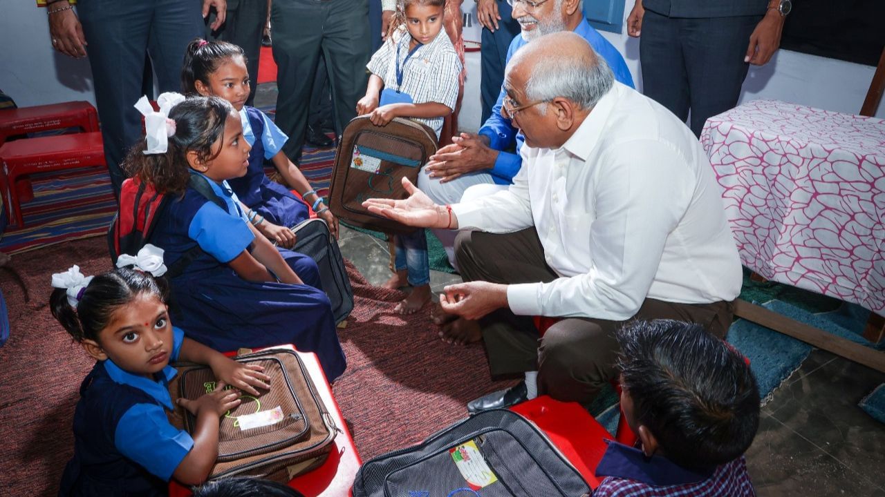 બાદમાં AMC સ્કૂલ બોર્ડના વાઇસ ચેરમેન, થલતેજ કાઉન્સિલર અને 2015-2017 દરમિયાન અમદાવાદ શહેરી વિકાસ સત્તામંડળ (AUDA)ના ચેરમેન તરીકે સેવાઓ આપી. 2017માં તેઓ ઘાટલોડિયા વિધાનસભાથી ધારાસભ્ય તરીકે ચૂંટાયા. 13 સપ્ટેમ્બર 2021ના રોજ તેઓ ગુજરાતના 17મા મુખ્યમંત્રી તરીકે શપથ લીધા. વર્ષ 2022ની વિધાનસભા ચૂંટણીમાં તેઓ ભારે મતોથી જીત્યા અને 12 ડિસેમ્બર 2022ના રોજ સતત બીજીવાર મુખ્યમંત્રી બન્યા.