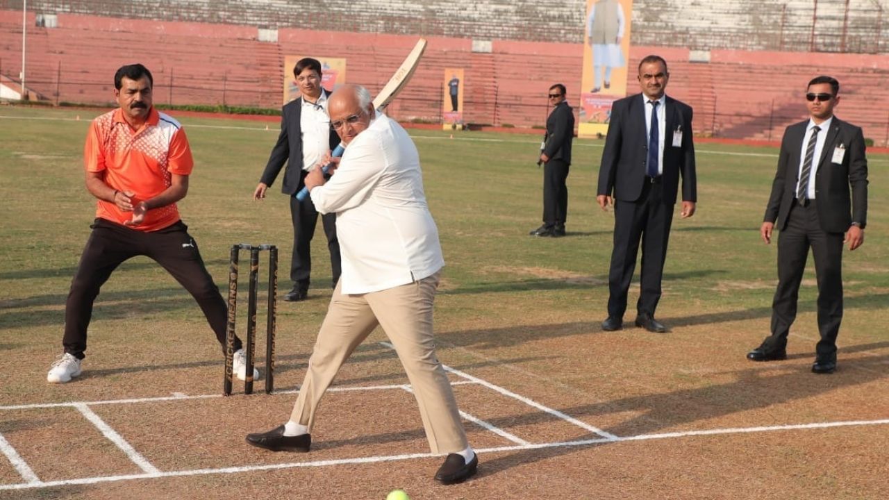 સુશાસન માટે અનેક પગલાં લેવાયા. ગુજરાત રાજ્ય ઇન્સ્ટિટ્યૂશન ફોર ટ્રાન્સફોર્મેશન (GRIT) અને ગુજરાત વહીવટી સુધારણા આયોગ (GARC)ની રચના કરવામાં આવી. વર્ષ 2025ને ‘શહેરી વિકાસ વર્ષ’ જાહેર કરવામાં આવ્યું. રાજ્યમાં 9 નવી મહાનગરપાલિકાઓ ઉમેરાઈ. ગુજરાતે “વિકસિત ગુજરાત @2047”નો રોડમેપ તૈયાર કર્યો.