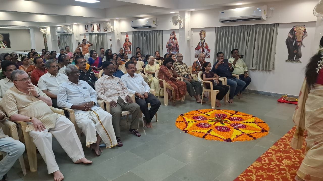 દિનેશ નાયર સામાજિક ચેરિટી અને સાંસ્કૃતિક કાર્યકર્તા તરીકે 30 વર્ષથી વધુનો અનુભવ લાવે છે. આ નિમણૂક પહેલાં તેમણે ગ્લોબલ સેક્રેટરી તરીકેના તેમના કાર્યકાળ પછી ચાર વર્ષ સુધી ગ્લોબલ સેક્રેટરી જનરલ તરીકે સેવા આપી હતી.