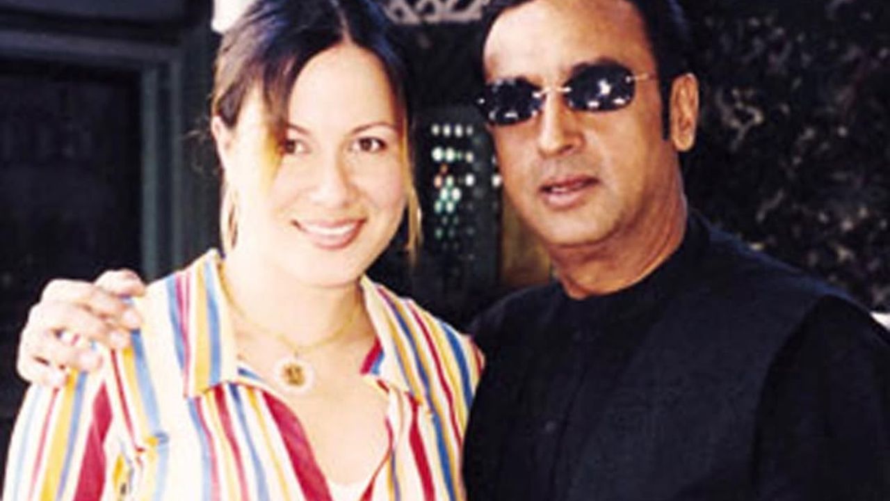 ગુલશન ગ્રોવર, જેમણે અસંખ્ય ફિલ્મોમાં અભિનય કર્યો છે. જ્યારે તેમણે તેમની ભૂમિકાઓ માટે નોંધપાત્ર ખ્યાતિ મેળવી છે, તેમનું બોલિવુડ કરિયર હિટ રહ્યું અને પર્સનલ લાઈફ ઉતાર-ચઢાવ ભરી રહી છે.   