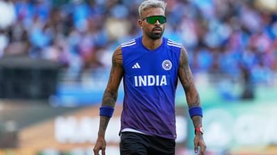 ભારતનો ઓસ્ટ્રેલિયા પ્રવાસ આવતા મહિને શરૂ થઈ રહ્યો છે, અને હાર્દિક પંડ્યા બહાર થઈ શકે છે. ઈજાને કારણે પંડ્યાને પ્રવાસમાંથી ખસી જવું પડી શકે છે.