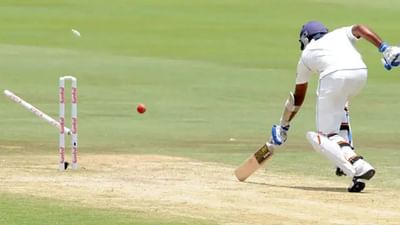 ICC રૂલબુક અનુસાર ક્રિકેટનો નિયમ નંબર 38 છે Run out. રન આઉટ ત્યારે જાહેર થાય છે જ્યારે બોલરે બોલ નાખ્યા બાદ બેટ્સમેન રન લેવા માટે ક્રીઝની બહાર જાય અને ફિલ્ડર બોલ પકડી સ્ટંપ ઉડાવી દે ત્યારે જો બેટ્સમેન ક્રીઝની બહાર હોય તો બેટ્સમેન રન આઉટ જાહેર થાય છે.