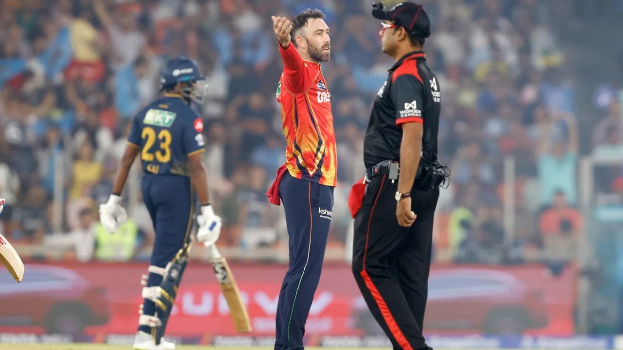 અપમાનજનક ભાષા, અમ્પાયર સામે તીવ્ર પ્રતિક્રિયા કે ખરાબ વર્તન “Players' Misconduct” હેઠળ આવે છે.