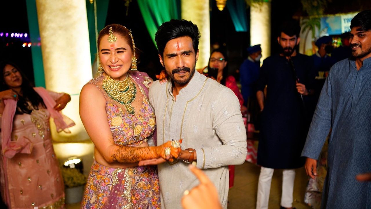 2013માં તેલુગુ ફિલ્મના એક ગીતમાં નાનકડી ભૂમિકા ભજવીને ફિલ્મમાં પ્રવેશ કર્યો હતો. ગુટ્ટા તમિલ ફિલ્મ અભિનેતા વિષ્ણુ વિશાલ સાથે 2020માં તેના જન્મદિવસ પર સગાઈ કરી હતી. તેમના લગ્ન 22 એપ્રિલ 2021ના ​​રોજ હૈદરાબાદમાં થયા હતા અને તેમની પાંચમી વર્ષગાંઠ પર તેમને એક પુત્રીને જન્મ આપ્યો હતો. આમિર ખાને તેમના બાળકનું નામ મીરા રાખ્યું છે. 