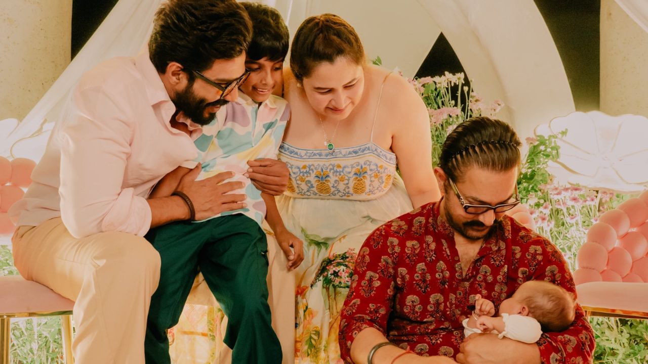  પોતાની બેડમિન્ટન કારકિર્દી દરમિયાન જ્વાલા ગુટ્ટાએ સાથી બેડમિન્ટન ખેલાડી ચેતન આનંદ સાથે ડેટિંગ કરવાનું શરૂ કર્યું. આ દંપતીએ 17 જુલાઈ 2005ના રોજ લગ્ન કર્યા અને 29 જૂન 2011ના રોજ છૂટાછેડા લીધા. 