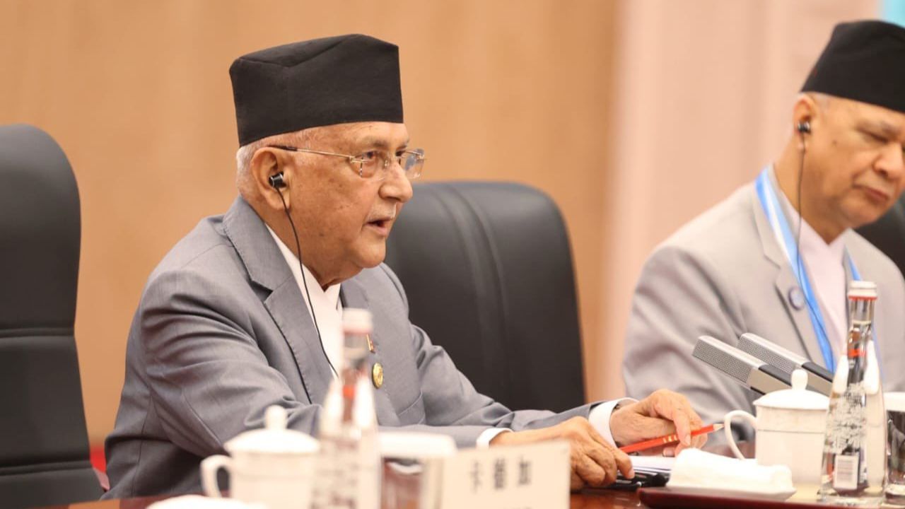 નેપાળમાં, સોશિયલ મીડિયા પર પ્રતિબંધ અને સરકારી ભ્રષ્ટાચાર સામે યુવાનો રસ્તા પર ઉતરી આવ્યા છે.નેપાળની રાજધાની કાઠમંડુ તેમજ પોખરા, ચિતવન, નેપાળગંજ અને બિરાટનગર સહિત ઘણા શહેરોમાં યુવાનોએ સરકાર વિરુદ્ધ પ્રદર્શન કર્યું . હજારો વિરોધીઓ સંસદ પરિસરમાં ઘૂસી ગયા હતા. વિરોધીઓ અને પોલીસ વચ્ચે અથડામણ થઈ. પોલીસે વિરોધીઓને રોકવા માટે ગોળીબાર કર્યો હતો.