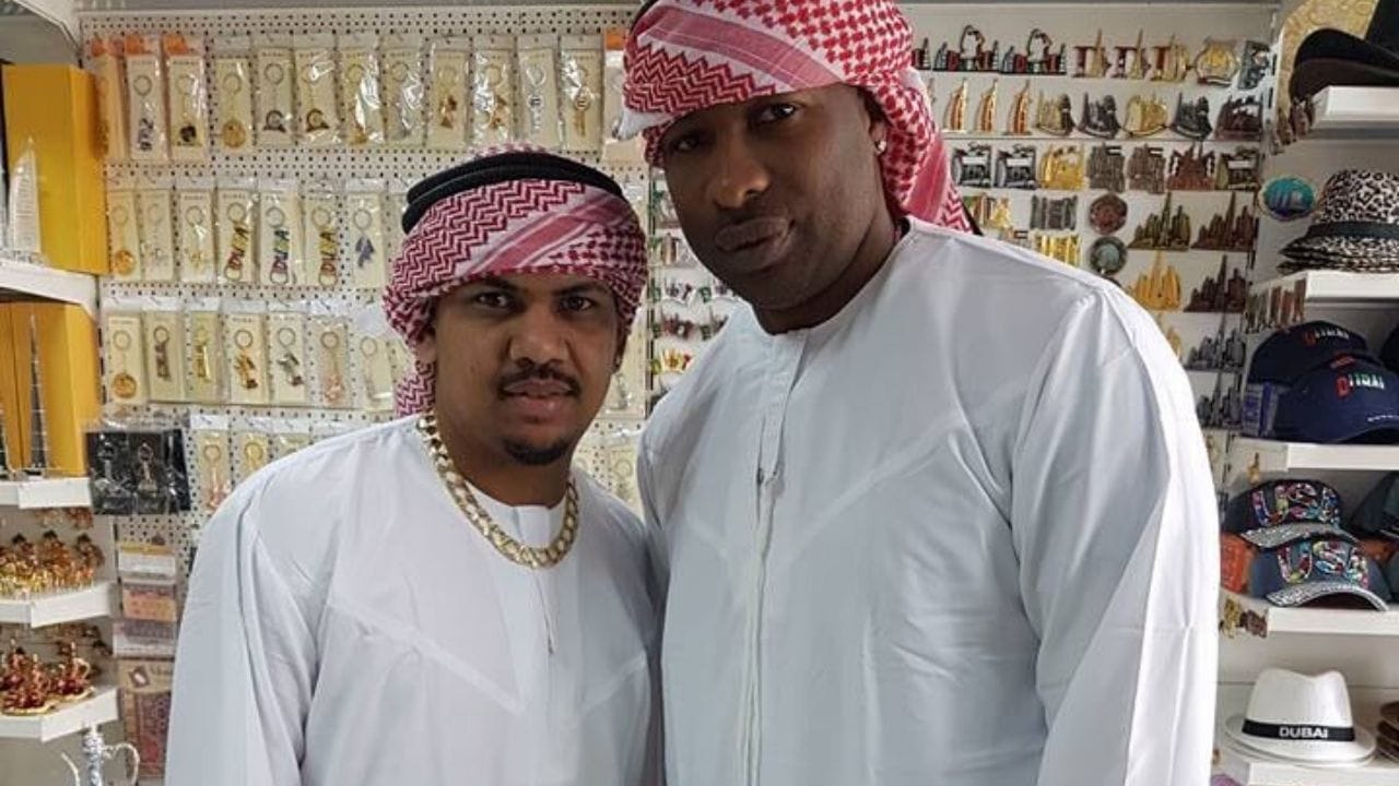 કિરોન પોલાર્ડ હવે વેસ્ટ ઈન્ડિઝ માટે રમતો નથી, પરંતુ તેમણે આઈપીએલમાંથી સંન્યાસની પણ જાહેરાત કરી છે. જોકે, મુંબઈ ઈન્ડિયન્સ ટીમમાં તે બેટિંગ કોચ તરીકે કાર્યરત છે.