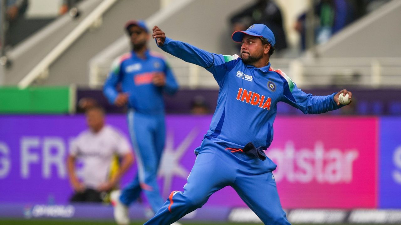 પરિણામે, પાકિસ્તાની ટીમ 20 ઓવરમાં 9 વિકેટ ગુમાવીને ફક્ત 127 રન જ બનાવી શકી. 9 વિકેટમાંથી 6 વિકેટ ભારતીય સ્પિનરોએ લીધી હતી. આ દરમિયાન કુલદીપે ઇતિહાસ રચ્યો. તે રેકોર્ડ શું છે, ચાલો જાણીએ.