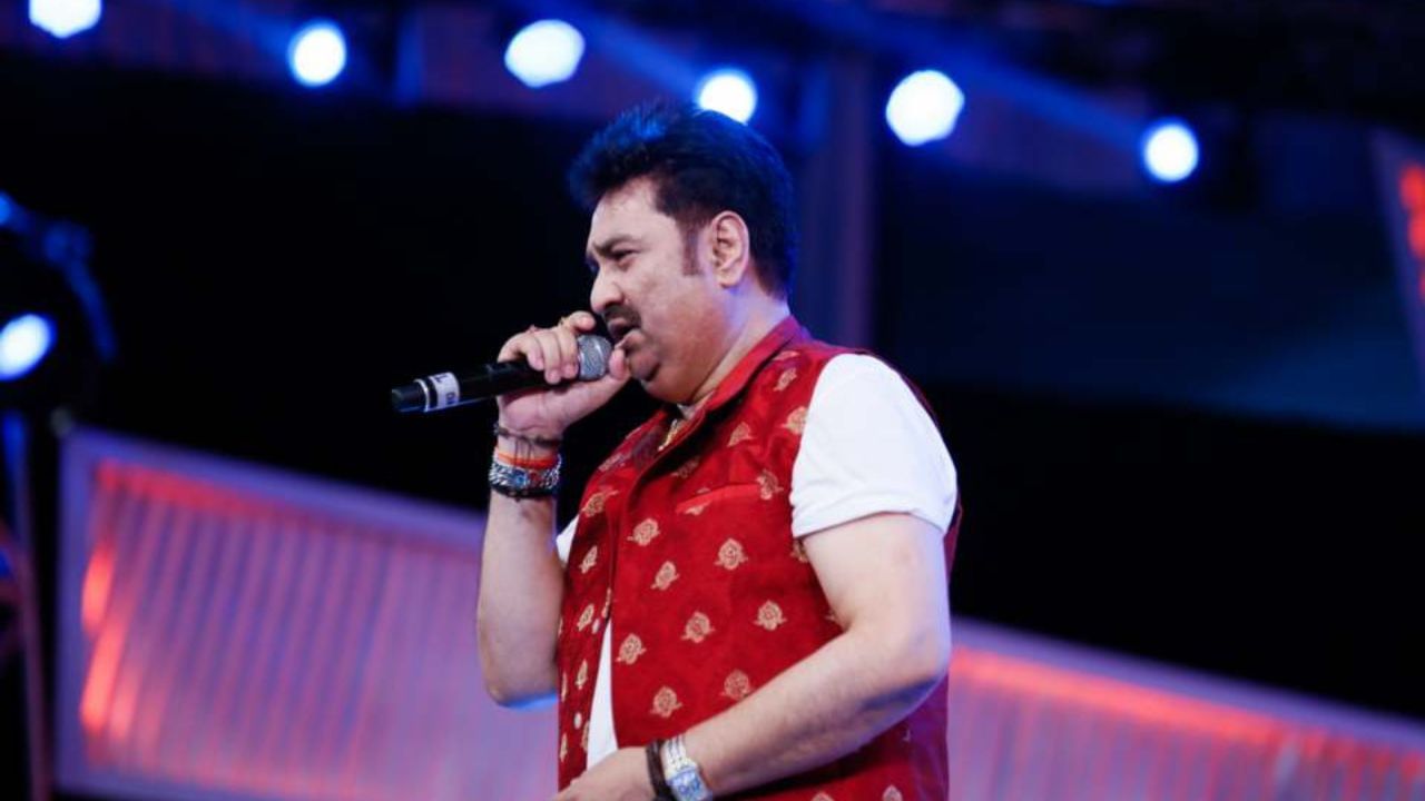 તેમની કારકિર્દીમાં, તેમણે 28 ભાષાઓમાં 22,000 થી વધુ ગીતો ગાયા છે. તેમણે મરાઠી, નેપાળી, આસામી, ભોજપુરી, ગુજરાતી, મણિપુરી, તેલુગુ, મલયાલમ, કન્નડ, તમિલ, પંજાબી, ઉડિયા, છત્તીસગઢી, ઉર્દૂ, પાલી અને અંગ્રેજીમાં ગીતો ગાયા છે. 1993માં તેમણે એક જ દિવસમાં 28 ગીતો રેકોર્ડ કરવાનો રેકોર્ડ બનાવ્યો હતો.