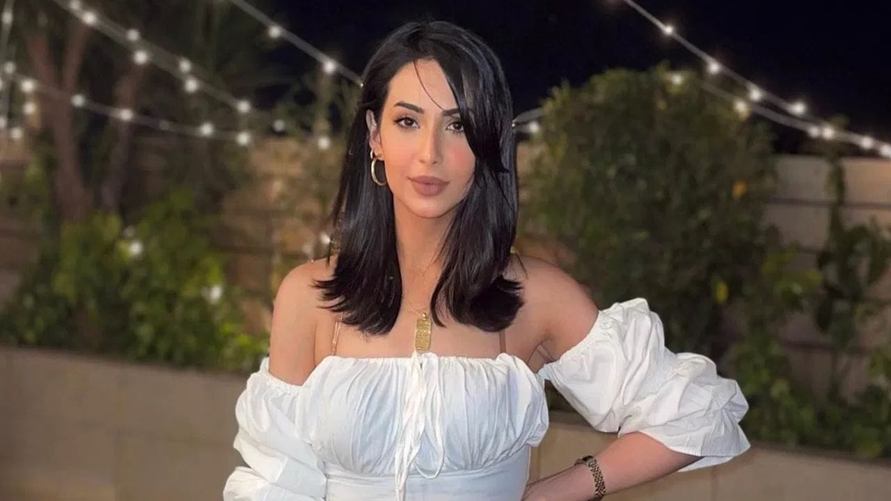 લૈલા ફૈઝલ એક મોડેલ છે અને પોતાનો પોતાનો બિઝનેસ પણ ચલાવે છે. લૈલા તેના લક્ઝરી ફેશન બ્રાન્ડ LRF (લૈલા રૂહી ફૈઝલ ડિઝાઈન્સ) ની સ્થાપક છે. લૈલાનો જન્મ દિલ્હીમાં થયો હતો અને તે એક શ્રીમંત પરિવારમાંથી આવે છે.