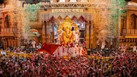 લાલબાગચા રાજા વિસર્જનમાં 20 કલાકમાં માત્ર 8 કિમીનું અંતર કેમ કાપે છે ?