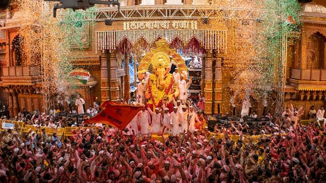 લાલબાગચા રાજા વિસર્જનમાં 20 કલાકમાં માત્ર 8 કિમીનું અંતર કેમ કાપે છે ?