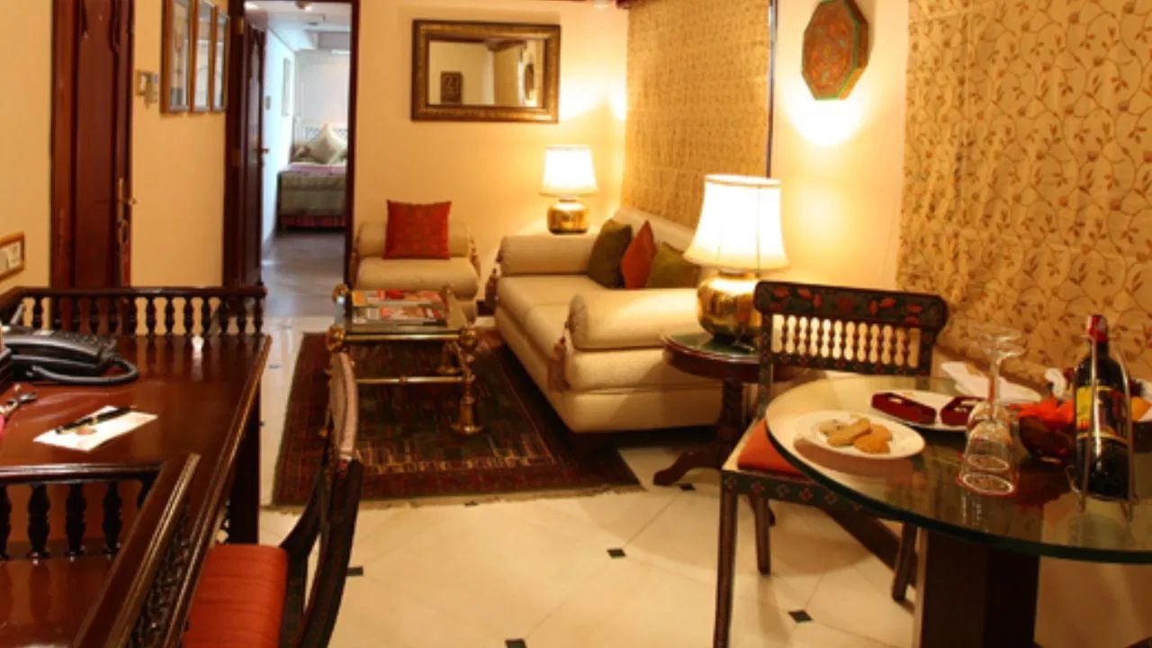 Maharaja Express India's Most Luxurious Train Richest People and Costly Journey (2)