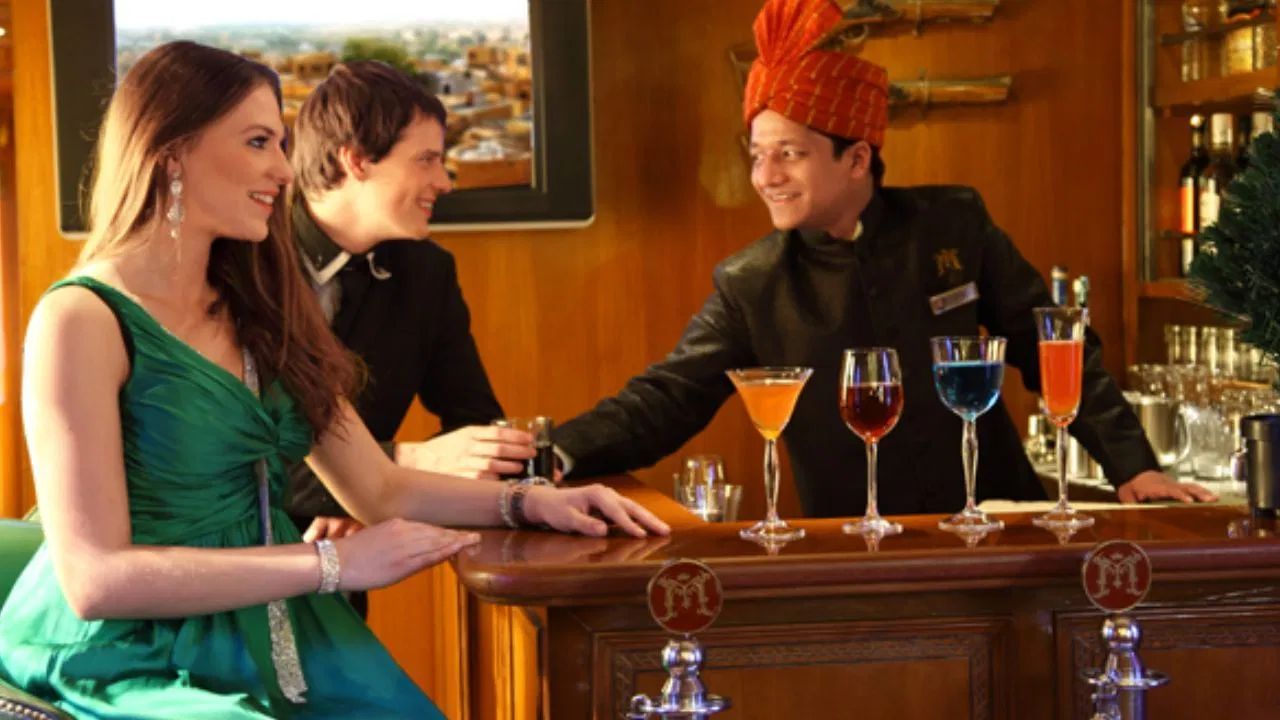 Maharaja Express India's Most Luxurious Train Richest People and Costly Journey (3)