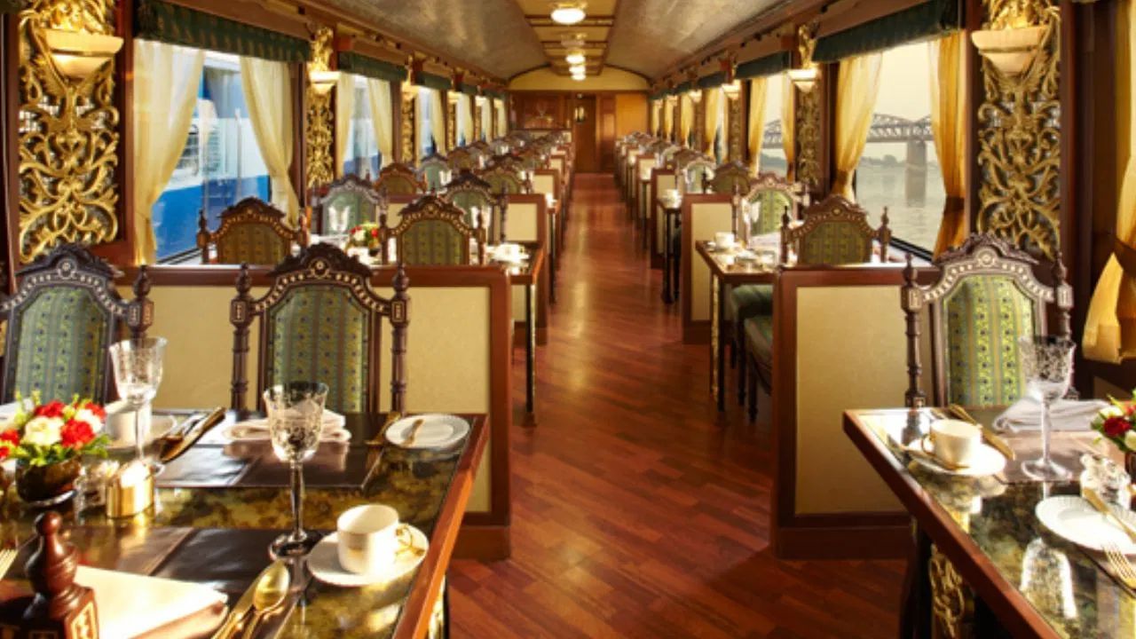 Maharaja Express India's Most Luxurious Train Richest People and Costly Journey (5)