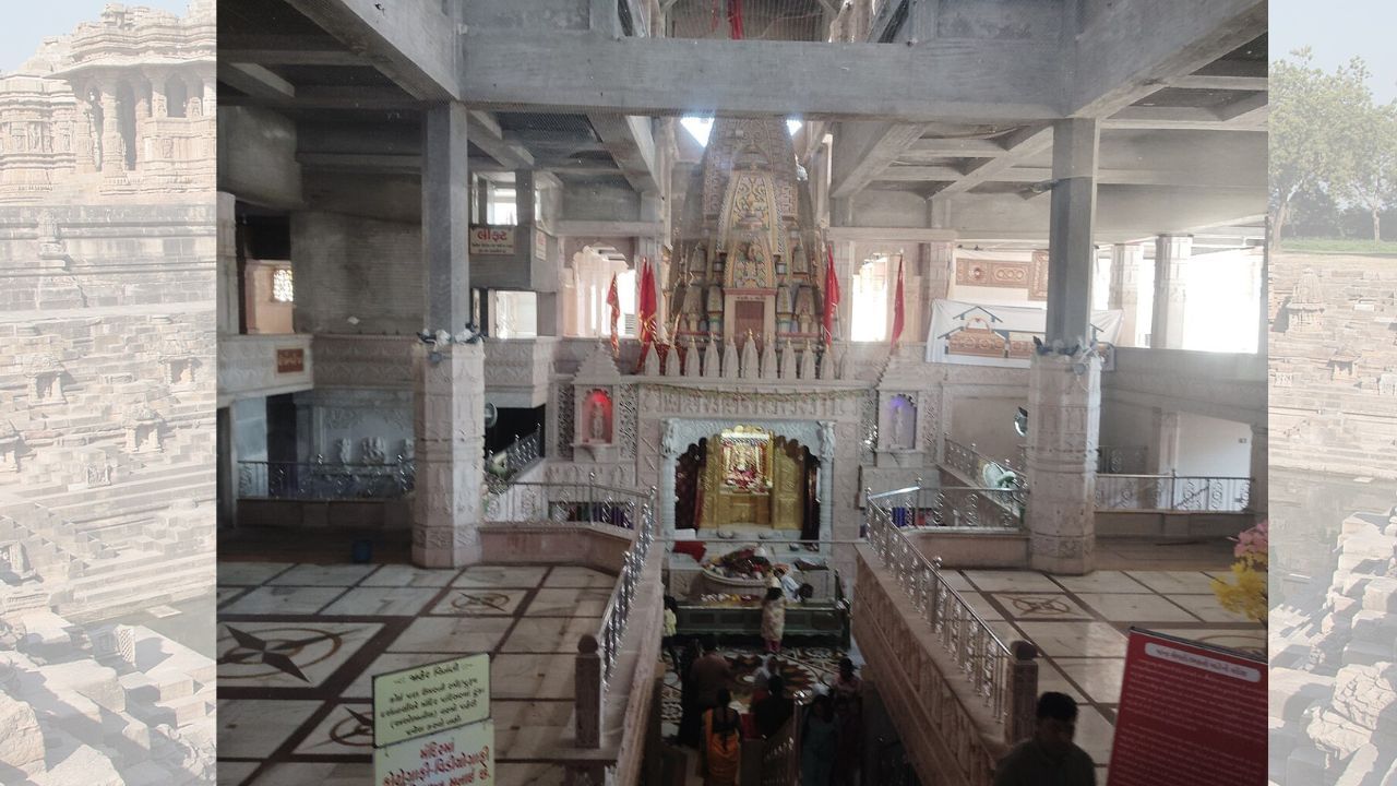 મોઢેરાની બીજી એક પ્રાચીન વાવ અગિયારમી સદીની ગણાય છે, જ્યારે તેનો મંડપ દસમી સદીના સમયનો છે. ગામમાં આવેલો હવા મહેલ એક ઊંચા સ્થળે આવેલો સુંદર મંડપ છે, જે રેતિયા પથ્થરથી બનેલો છે. તેની સપાટ છત છ ભીતરનાં સ્તંભો અને બાર બાહ્ય સ્તંભો પર આધારિત છે. કેટલાક સ્તંભોના મથાળે સુંદર કોતરણી જોવા મળે છે. પાછળની દીવાલમાં સુંદર જાળીઓ બનાવવામાં આવી છે અને ઓટલાની ધાર પર ભૌમિતિક ડિઝાઇનની કોતરણી છે. આ રચના એવું દર્શાવે છે કે તે પૂર્વના સોલંકીકાળીન સ્થાપત્યના અવશેષોથી પ્રેરિત અથવા નિર્મિત હોઈ શકે છે. (Credits: - Wikipedia)