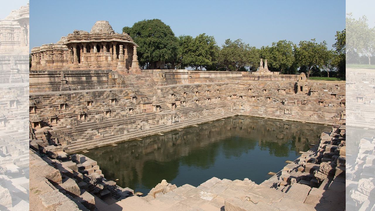 પ્રાચીન પુરાણોમાં મોઢેરા વિસ્તારને "ધર્મારણ્ય" તરીકે ઓળખવામાં આવતો હતો. માન્યતા અનુસાર, જ્યારે ભગવાન રામે રાવણનો સંહાર કર્યો ત્યારે તેઓએ બ્રહ્મહત્યાના પાપથી મુક્ત થવા માટે વસિષ્ઠ ઋષિની સલાહ લીધી. વસિષ્ઠ મુનિએ તેમને ધર્મારણ્ય જવા અને ત્યાં યજ્ઞ કરીને પ્રાયશ્ચિત્ત કરવાની ભલામણ કરી. ભગવાન રામે આ સ્થળે આવીને મોઢેરક ગામની સ્થાપના કરી અને યજ્ઞ વિધિ પૂર્ણ કરી. બાદમાં નજીકમાં સીતાપુર ગામનું નિર્માણ થયું, જે હાલના બેચરાજીથી લગભગ 15 કિલોમીટર દૂર આવેલું છે. સમય જતા મોઢેરક ગામનું નામ બદલાઈને મોઢેરા પડ્યું. ઇ.સ. 1026માં સોલંકી વંશના રાજા ભીમદેવ સોલંકીએ અહીં પ્રખ્યાત સૂર્યમંદિરનું નિર્માણ કરાવ્યું, જે આજે મોઢેરાનું મુખ્ય આકર્ષણ છે. (Credits: - Wikipedia)