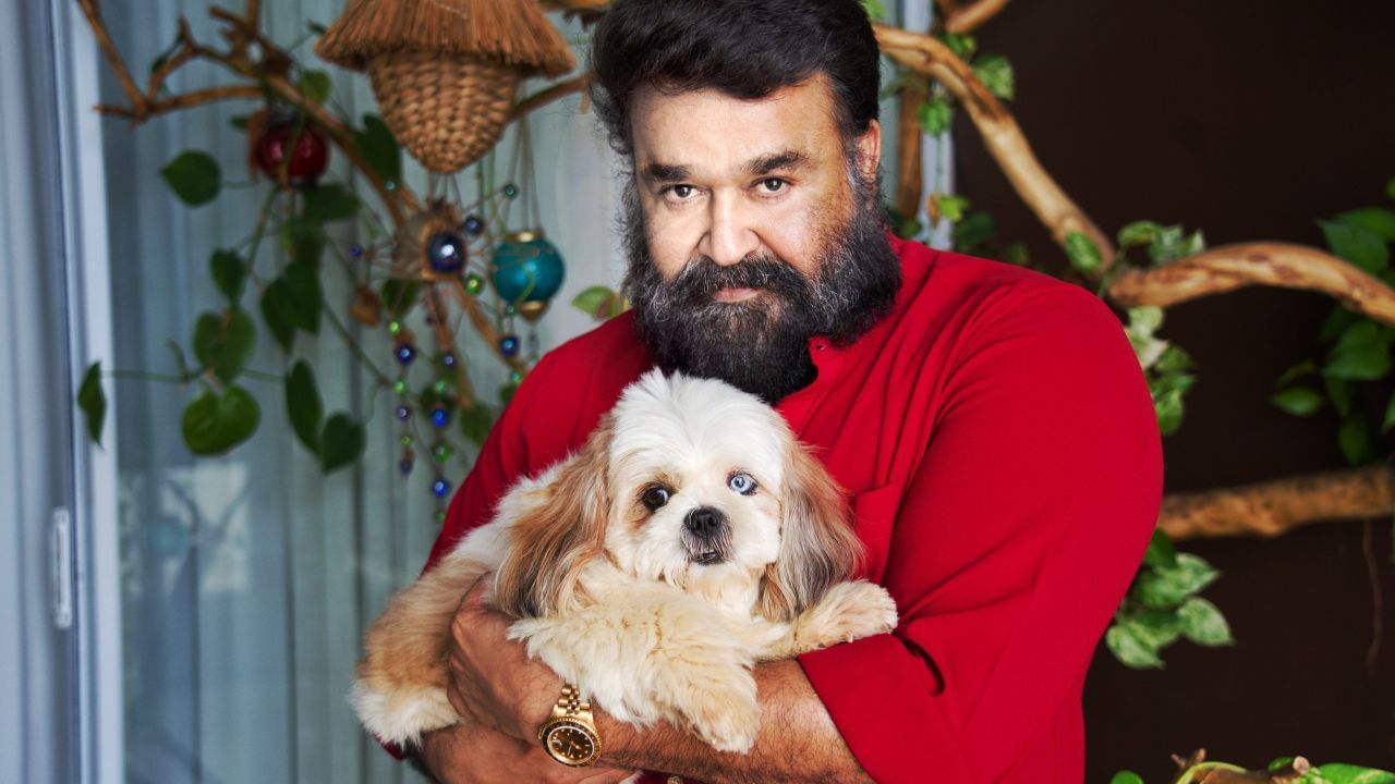  મોહનલાલને પાંચ નેશનલ ફિલ્મ પુરસ્કારો મળ્યા છે, જે કોઈપણ અભિનેતા માટે એક મહત્વપૂર્ણ સિદ્ધિ છે. તેમને "કિરીદમ," "ભારતમ," "વનપ્રસ્થમ," "જનતા ગેરાજ," અને "મુન્થિર્વલ્લીકલ" જેવી ફિલ્મો માટે નેશનલ એવોર્ડ મળ્યા હતા.