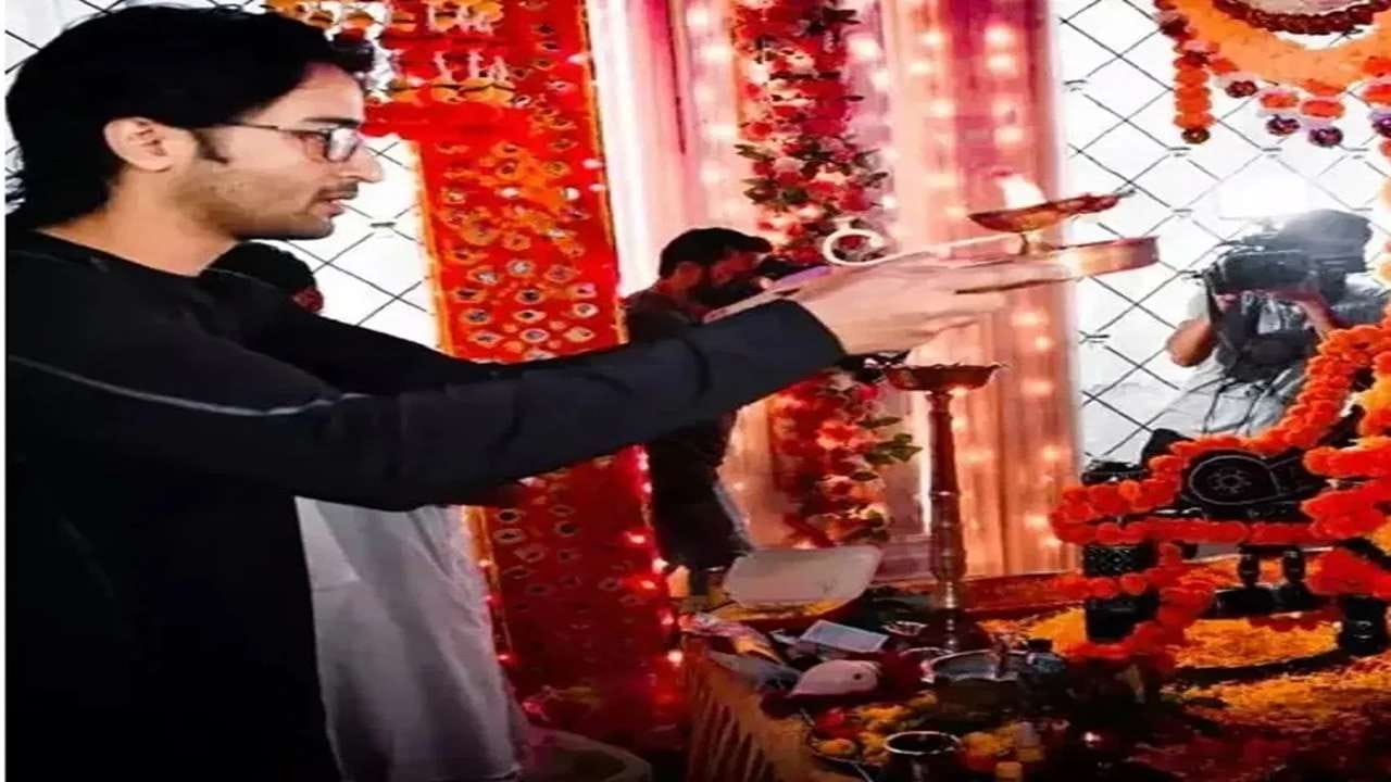 શહીર શેખ: મુસ્લિમ હોવા છતાં, ટીવી સ્ટાર શહીર શેખ દરેક તહેવાર ખૂબ જ ધામધૂમથી ઉજવે છે. પછી તે ઈદ હોય કે દિવાળી. શહીર દર વર્ષે ગણેશ ચતુર્થી પણ ઉજવે છે.