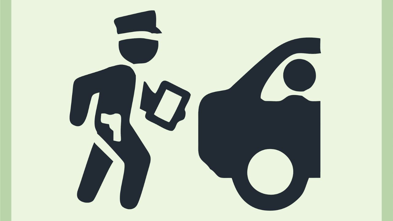 ઓવરસ્પીડિંગ: નિર્ધારિત ગતિ મર્યાદા કરતાં વધુ ઝડપે વાહન ચલાવવું એ ગંભીર ઉલ્લંઘન માનવામાં આવે છે. દર વખતે જ્યારે તમે ગતિ મર્યાદાનું ઉલ્લંઘન કરો છો, ત્યારે તમને દંડ થઈ શકે છે. ઉદાહરણ તરીકે, જો તમે એક વાર ઓવરસ્પીડ કરો છો અને દંડ ભરો છો અને પછી ટૂંકા અંતર સુધી વાહન ચલાવ્યા પછી તે જ ભૂલનું પુનરાવર્તન કરો છો તો તમને ફરીથી દંડ થઈ શકે છે. ખાસ કરીને હાઇવે પર જ્યાં ગતિ મર્યાદાનું કડક નિરીક્ષણ કરવામાં આવે છે, વારંવાર ઓવરસ્પીડિંગ કરવાથી દંડ થઈ શકે છે.