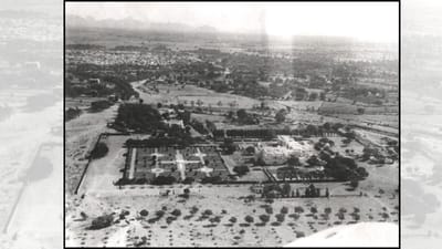 ઈતિહાસ અનુસાર, પાલનપુરને પ્રાચીન સમયમાં પ્રહલાદન પાટણ અથવા પ્રહલાદનપુરા તરીકે ઓળખવામાં આવતું હતું. માન્યતા છે કે આ નગરના સ્થાપક ચંદ્રાવતીના પરમાર વંશીય ધારાવર્ષદેવ પરમારના ભાઈ પ્રહલાદનદેવ હતા, જેઓએ ઈ.સ. 1184માં અહીં વસાહત સ્થાપી હતી. કેટલાક મત અનુસાર, તેની સ્થાપના વિક્રમ સંવતની શરૂઆત (ઈ.સ. પૂર્વે 57)થી આશરે બે સદી અગાઉ થઈ હોવાનું માનવામાં આવે છે. બાદમાં, ચૌદમી સદીમાં પાલનશી ચૌહાણે આ વસાહતને પુનઃજીવિત કરી અને તેને હાલનું નામ "પાલનપુર" મળ્યું. બીજી પરંપરાગત માન્યતા મુજબ, આ શહેર પાલ પરમાર દ્વારા સ્થાપવામાં આવ્યું હતું, જ્યારે તેમના ભાઈ જગદેવે નજીકનું જગાણા ગામ વસાવ્યું હતું. (Credits: - Wikipedia)