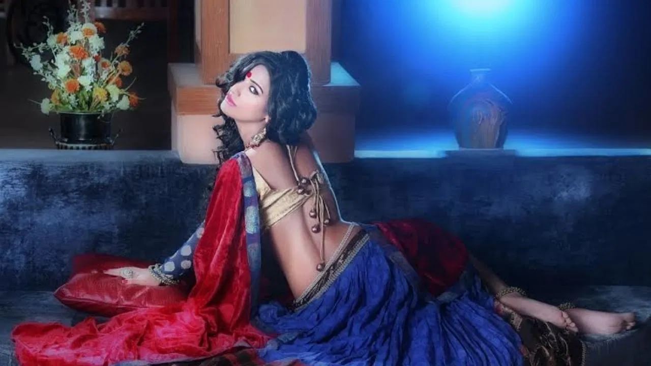 પૂનમ પાંડેએ એક વીડિયો સંદેશમાં આ સન્માન મેળવવાની ખુશી વ્યક્ત કરી. તેણીએ કહ્યું કે આ તેની કારકિર્દીનો ખૂબ જ ખાસ ક્ષણ છે અને તે મંદોદરીની ભૂમિકા સંપૂર્ણ સમર્પણ સાથે ભજવશે. પૂનમે એમ પણ કહ્યું કે તે નવરાત્રિ દરમ્યાન ઉપવાસ કરશે જેથી તેણીનું શરીર અને મન શુદ્ધ રહે અને આ ભૂમિકાને અસરકારક રીતે ભજવી શકાય.