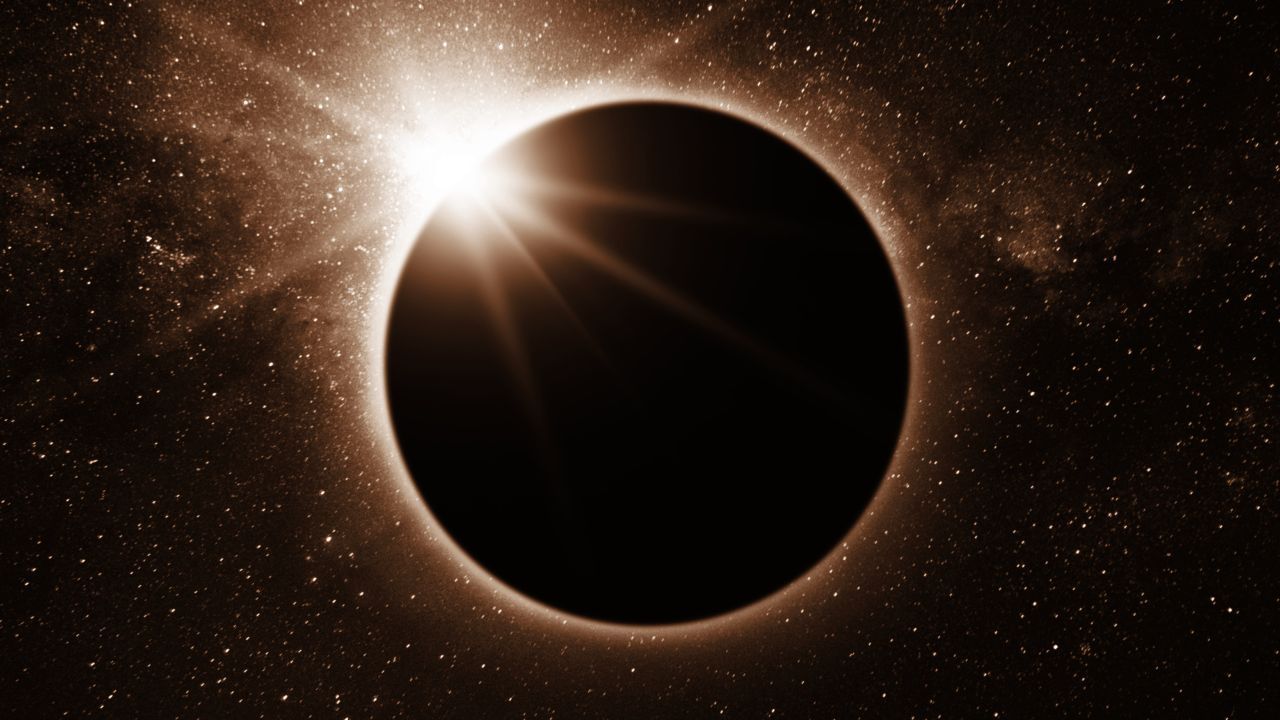 સૂર્યગ્રહણ દરમિયાન, તમે ઘરમાં શાંત જગ્યાએ બેસીને તમારા મનપસંદ દેવતાનું ધ્યાન કરી શકો છો. ભગવાન વિષ્ણુ અને ભગવાન શિવને સમર્પિત મંત્રોનો જાપ પણ ફાયદાકારક હોઈ શકે છે. આ નકારાત્મક ઉર્જા તમારાથી દૂર રાખે છે અને તમને અને તમારા બાળકને સૂર્યગ્રહણના ખરાબ પ્રભાવથી બચાવે છે.