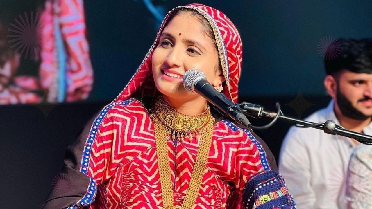 મુઘલ અને બ્રિટિશ સમયગાળા દરમિયાન, રબારીઓ રાજપૂતોના આશ્રય હેઠળ રહ્યા, પરંતુ તેમની વિચરતી જીવનશૈલીને કારણે તેમને પડકારોનો સામનો કરવો પડ્યો. ભારતમાં તેમને ઊંટ પાળવાનો શ્રેય આપવામાં આવે છે. 19મી-20મી સદીમાં, સ્વતંત્ર ભારતમાં, તેઓ રાજસ્થાન (પાલી, જોધપુર, બાડમેર), ગુજરાત (કચ્છ, સૌરાષ્ટ્ર) અને હરિયાણામાં સ્થાયી થયા. 