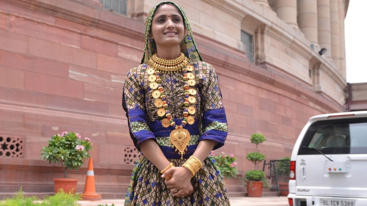 હાલમાં રબારી સમુદાય અનુસૂચિત જનજાતિ અથવા અન્ય પછાત વર્ગ (OBC) હેઠળ આવે છે, પરંતુ તેમની પરંપરાગત જીવનશૈલી આબોહવા પરિવર્તન, ગોચરનો અભાવ અને શહેરીકરણને કારણે જોખમમાં છે.