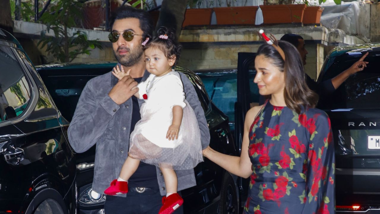 તેમણે 18 વર્ષના કરિયરમાં 100 કરોડમાં બનેલી ફિલ્મ અંદાજે 600 કરોડ રુપિયા કમાયા હતા. સંજુએ ત્યારબાદ 2023માં ઓલ ટાઈમ બ્લોકબસ્ટર ફિલ્મ એનિમલથી ચાહકોમાં ફેમસ થયો હતો. આ રણબીર કપૂરની સૌથી વધારે કમાણી કરનારી ફિલ્મ છે.