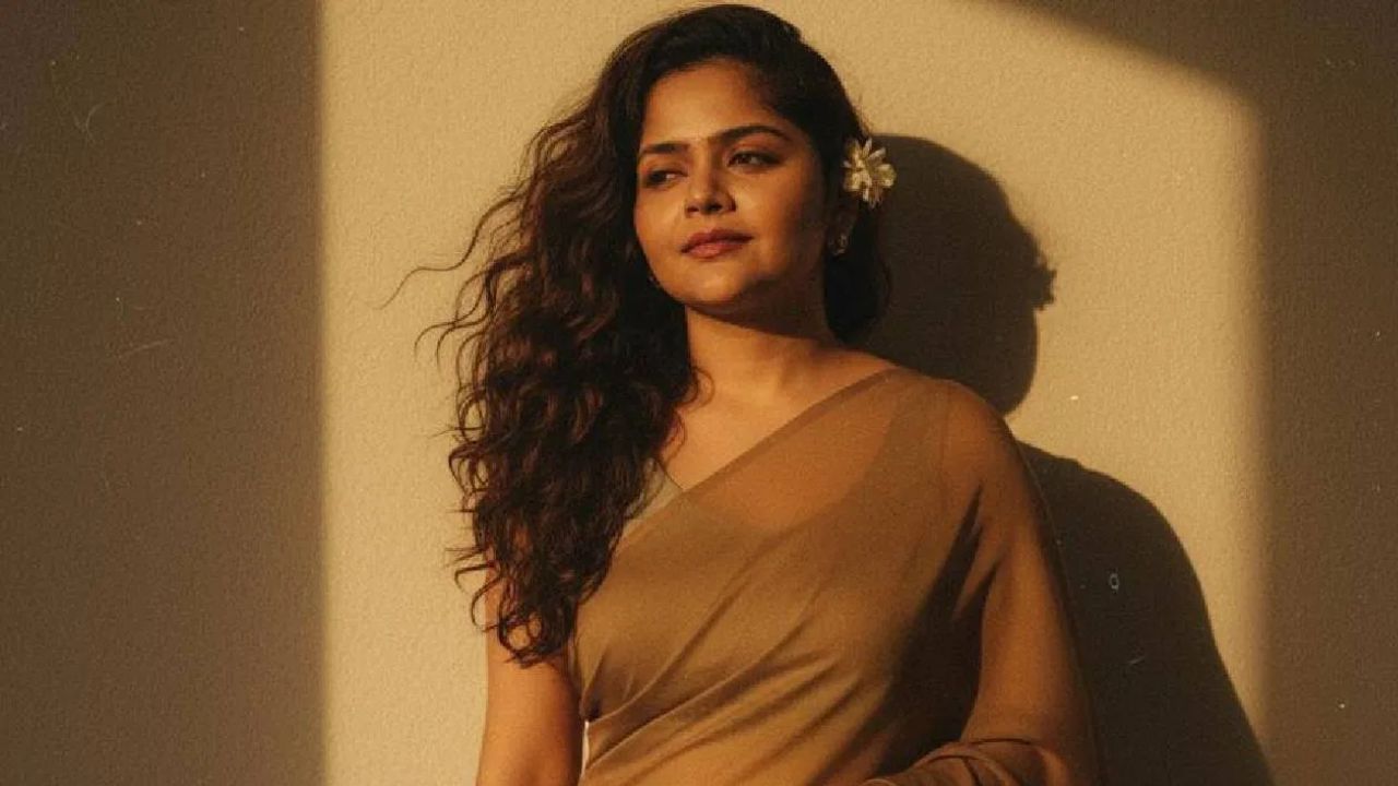 ગોપનીયતાનું ઉલ્લંઘન: જો કોઈ AI મોડેલને કોઈ વ્યક્તિના ખાનગી ફોટા અથવા ડેટા પર આપી ઈમેજ બનાવે તો તે વ્યક્તિની ગોપનીયતાને જોખમમાં મૂકી શકે છે. કોઈપણ તમારા ચહેરાનો ઉપયોગ કરીને એવા ફોટા બનાવી શકે છે જે વાસ્તવિક નથી, જે વ્યક્તિગત અને સામાજિક બંને સમસ્યાઓનું કારણ બની શકે છે.