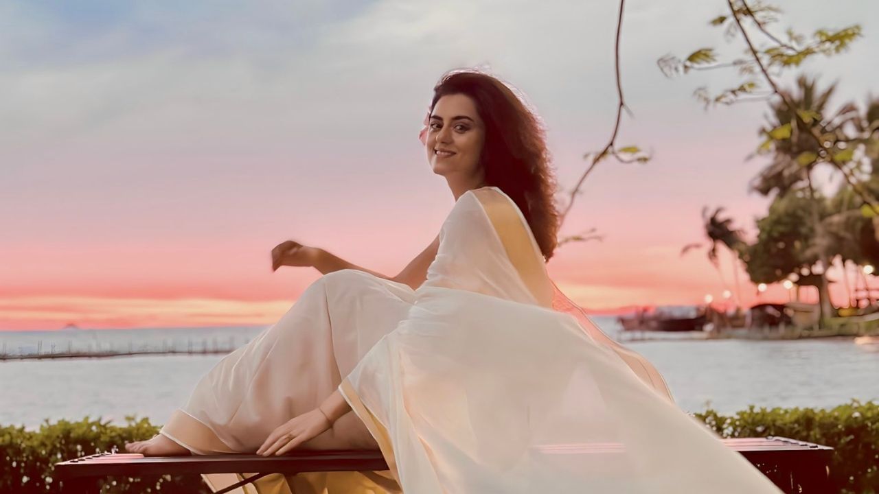 તેઓ એક સમયે એક ફેમસ ટીવી કપલ હતા, પરંતુ તેમના લગ્ન વધુ ટક્યા નહીં. રિદ્ધિ ડોગરા અને રાકેશ બાપટના 8 વર્ષના લગ્નજીવનનો અંત આવ્યો હતો.