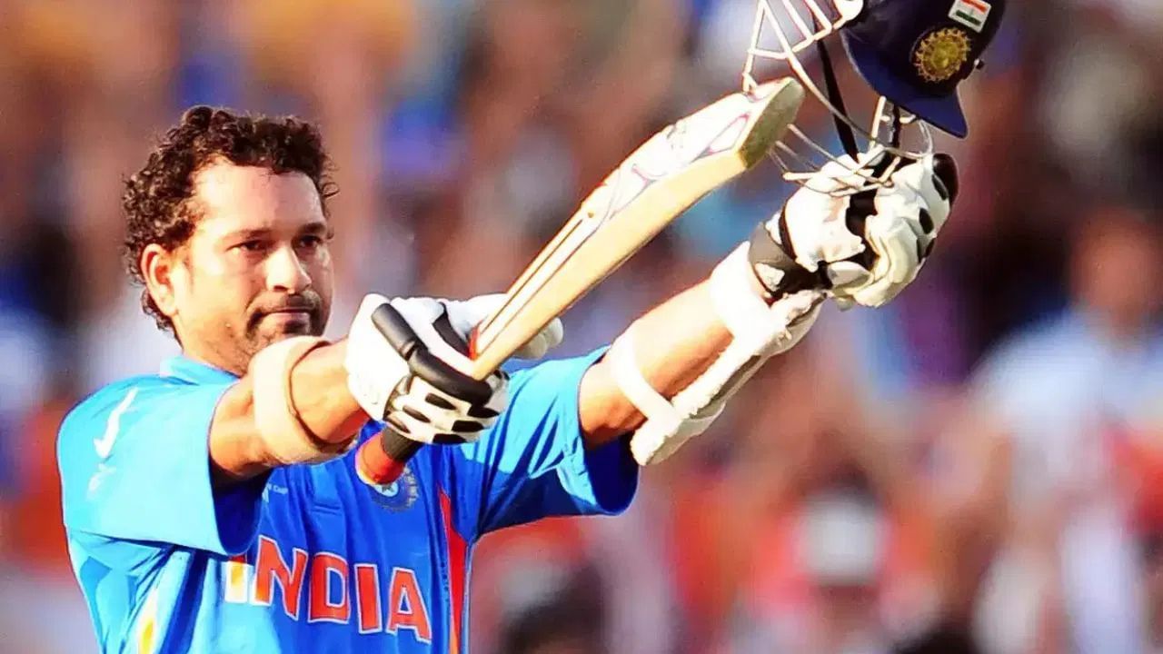 આ વર્ષે સચિન તેંડુલકરની બ્રાન્ડ વેલ્યુમાં પણ વધારો થયો છે. 2023માં તે આઠમા ક્રમે હતો, પરંતુ આ વખતે તે ટોચ 5 માં છે. તેનું બ્રાન્ડ વેલ્યુએશન $112.2 મિલિયન (આશરે રૂ. 994 કરોડ) છે. સચિનના સોશિયલ મીડિયા ફોલોવર્સમાં પણ 5 ટકાનો વધારો થયો છે.