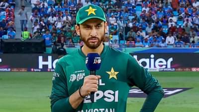 સલમાન આગાએ રવિ શાસ્ત્રી સાથે વાત કરવાનો ઈનકાર કર્યો, ફાઈનલમાં પાકિસ્તાનનો વિવાદાસ્પદ નિર્ણય