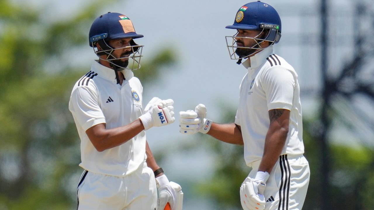  બીજી અનઓફિશિયલ ટેસ્ટ મેચની વાત કરીએ તો, આ મેચમાં બધાની નજર કેએલ રાહુલ અને મોહમ્મદ સિરાજ પર રહેશે.