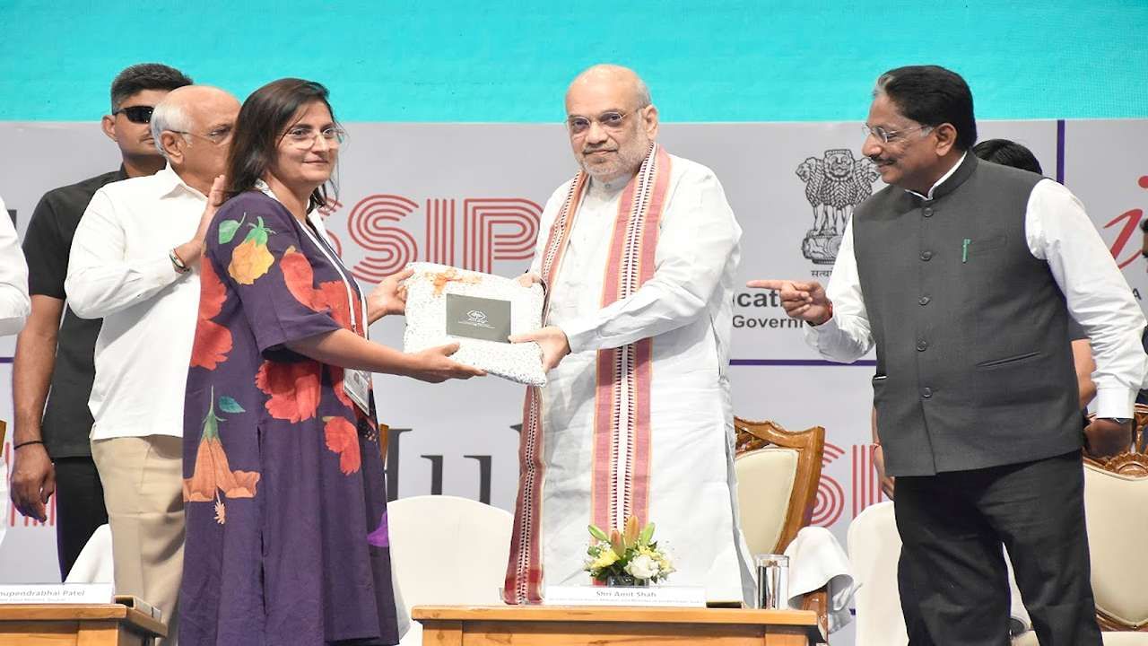 વર્ષ 2014 પહેલા દેશના ટીઅર-2 અને ટીઅર-3 શહેરોમાં સ્ટાર્ટઅપ્સની સંખ્યા નગણ્ય હતી. આજે દેશના કુલ સ્ટાર્ટઅપ્સ પૈકી 37 ટકા સ્ટાર્ટઅપ્સ ટીઅર-2 અને ટીઅર-3 શહેરોમાંથી આવે છે.