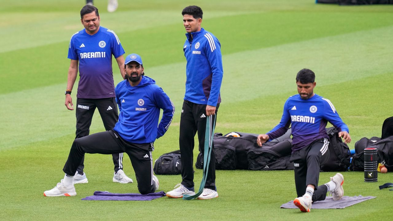 તમને જણાવી દઈએ કે, 30 અને 31 ઓગસ્ટના રોજ તમામ ખેલાડીઓનો ટેસ્ટ થયો હતો. હાલમાં બીસીસીઆઈએ ખેલાડીઓના ફિટનેસની તપાસ માટે યો-યો ટેસ્ટની સાથે બ્રોન્કો ટેસ્ટ પણ સામેલ કર્યો હતો. હાલમાં એ સ્પષ્ટ થયું નથી કે, આ ખેલાડીઓએ બ્રોન્કો ટેસ્ટ કર્યો કે નહી. પરંતુ રિપોર્ટ મુજબ તમામ ખેલાડીઓનો યો-યો ટેસ્ટ જરુર થયો છે. જેમાં બધા પાસ થયા છે.