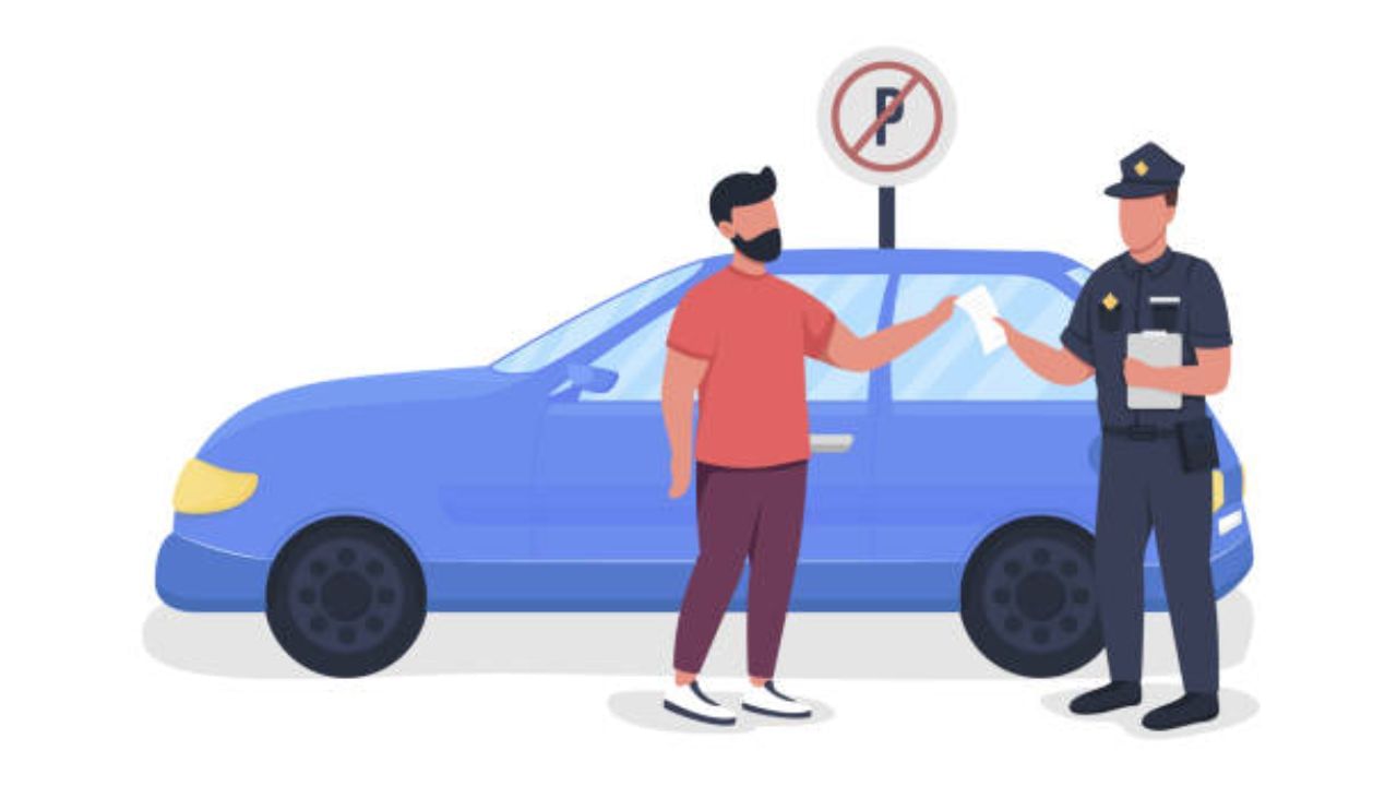 એક વખતના ચલણ નિયમો: કેટલાક ઉલ્લંઘનો દિવસમાં ફક્ત એક જ વાર ચલણમાં પરિણમે છે. ઉદાહરણ તરીકે જો તમે ટુ-વ્હીલર ચલાવી રહ્યા છો અને હેલ્મેટ પહેર્યું નથી તો તે ટ્રાફિક ઉલ્લંઘન છે. જો કે આ કિસ્સામાં તમને દિવસમાં ફક્ત એક જ વાર દંડ કરવામાં આવશે. ઉદાહરણ તરીકે, જો તમે સવારે હેલ્મેટ વિના પકડાઈ જાઓ છો અને દંડ કરવામાં આવે છે, તો જો તમે તે જ દિવસે ફરીથી હેલ્મેટ વિના પકડાઈ જાઓ છો તો તમને દંડ કરવામાં આવશે નહીં.