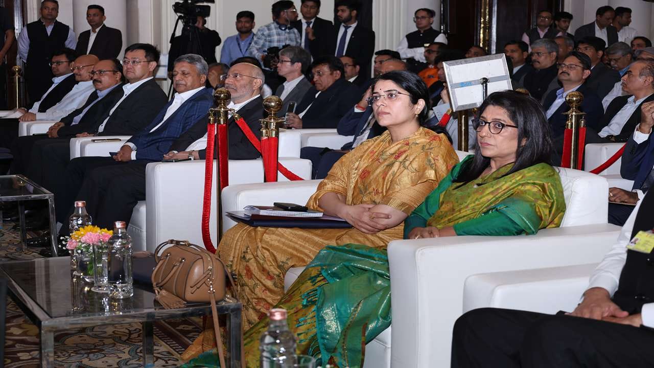 મુખ્યમંત્રી ભૂપેન્દ્ર પટેલે જણાવ્યું કે, આ સમિટની બે દાયકાની જ્વલંત સફળતાને પગલે ગુજરાત આજે દેશના મોસ્ટ ઇન્ડસ્ટ્રીયલાઈઝ્ડ અને અર્બનાઈઝ્ડ સ્ટેટ તરીકે રોકાણકારો માટે મોસ્ટ પ્રિફર્ડ ડેસ્ટિનેશન ફોર ઇન્વેસ્ટમેન્ટ બન્યું છે.