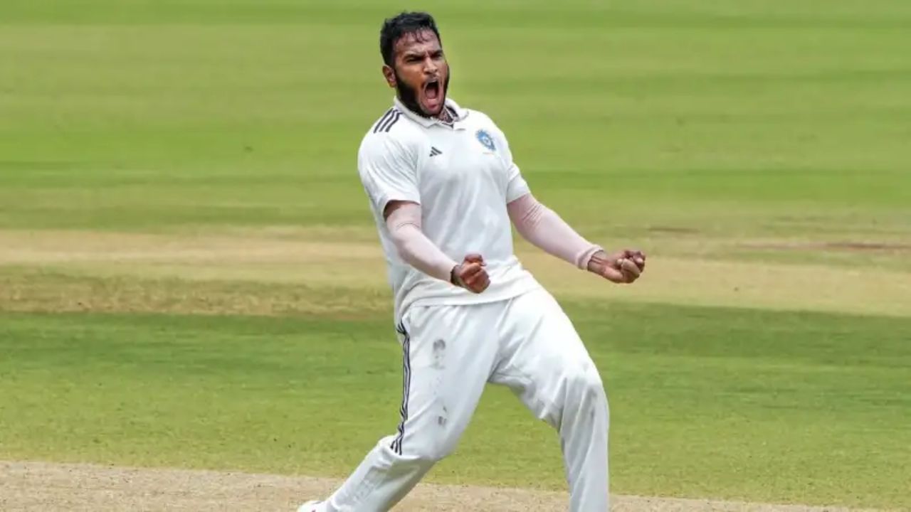 Vijay Kumar Vaishakh (3)