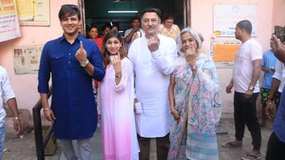  વિવેક આનંદ ઓબેરોયનો જન્મ 3 સપ્ટેમ્બર 1976ના રોજ હૈદરાબાદમાં પંજાબી પિતા સુરેશ ઓબેરોય અભિનેતાને ત્યાં થયો હતો. વિવેકની માતા યશોધરા, જેમણે 1974માં સુરેશ સાથે લગ્ન કર્યા હતા, વિવેકને તેલુગુ અને તમિલ બંને ભાષાનું સારું જ્ઞાન છે. 