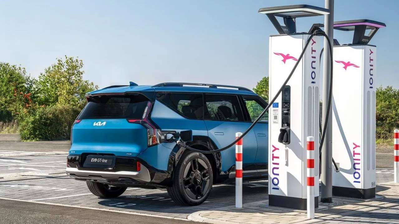 Why is EV vehicle insurance expensive4_3_11zon