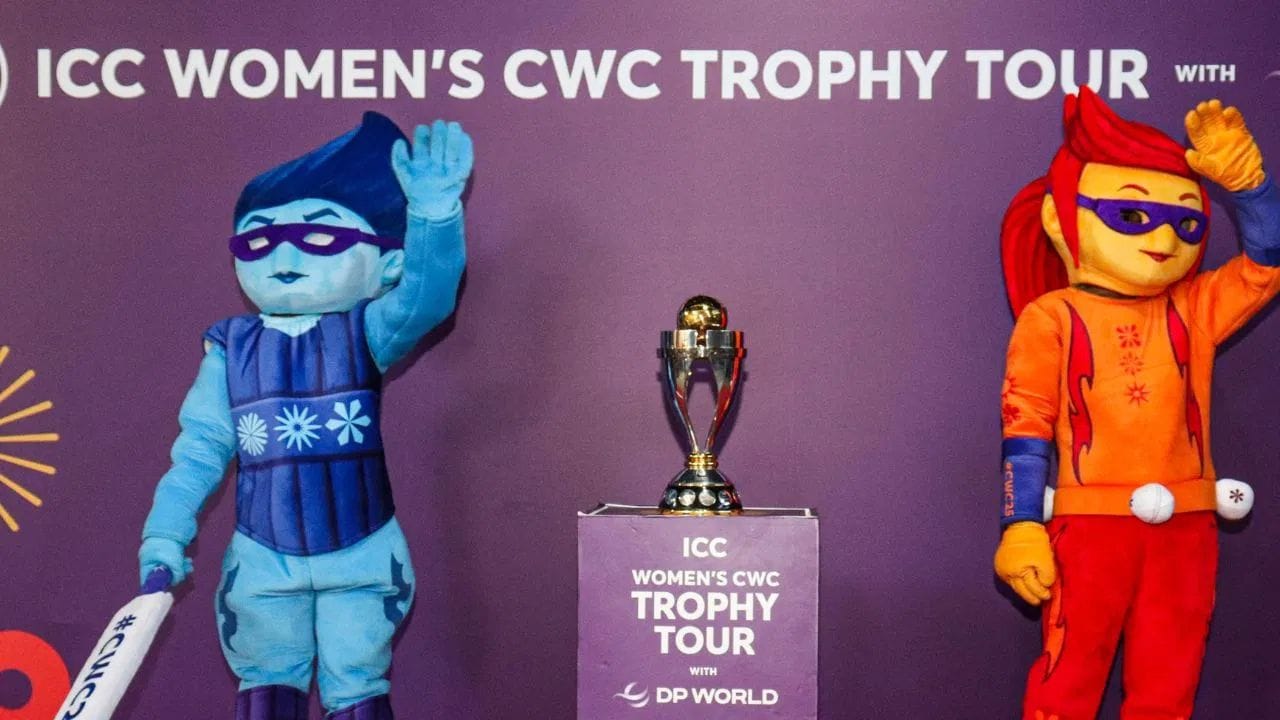 વર્લ્ડ કપની વાત કરીએ તો, આ ટુર્નામેન્ટ 30 સપ્ટેમ્બરથી શરૂ થશે અને ટુર્નામેન્ટની ફાઇનલ 2 નવેમ્બરે રમાશે. વર્લ્ડ કપની મોટાભાગની મેચ ભારતમાં રમાશે, જ્યારે ફક્ત પાકિસ્તાની ટીમ શ્રીલંકામાં તેની મેચ રમશે. જો પાકિસ્તાન સેમિફાઇનલ અને ફાઇનલમાં પહોંચે છે, તો તે મેચો પણ શ્રીલંકામાં રમાશે.