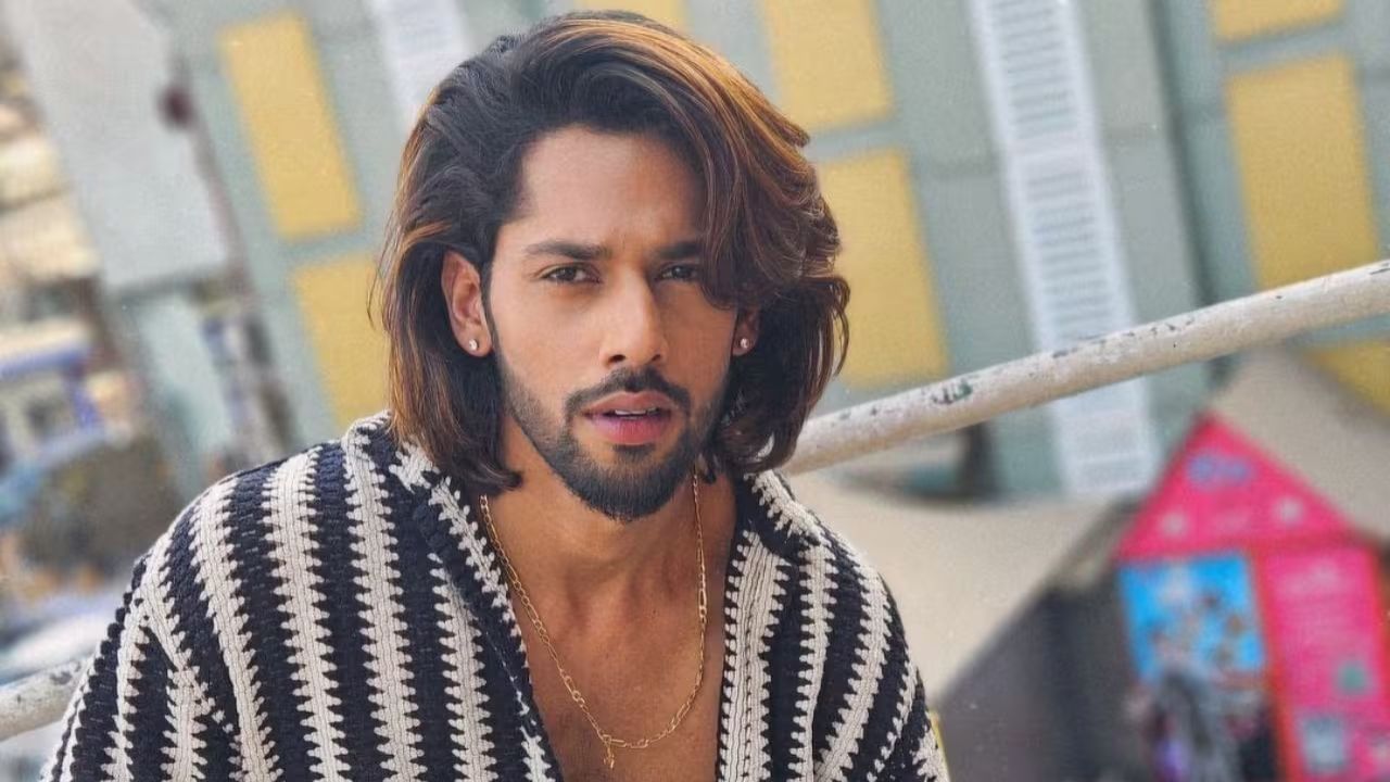 ત્યારબાદ બસીર અલીનું નામ આવે છે જેના 1.6 મિલિયન ફોલોઅર્સ છે.