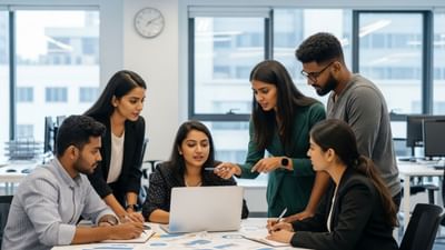 વિશ્વના સૌથી મોટા ઇક્વિટી ડેરિવેટિવ્ઝ માર્કેટ પર રેગ્યુલેટરી કાર્યવાહીને અવગણીને હાઇ-સ્પીડ ટ્રેડિંગ કંપનીઓ ભારતમાં એન્ટ્રી-લેવલ પોઝિશન્સ માટે શાનદાર સેલેરી ઓફર કરી રહી છે. બ્લૂમબર્ગના અહેવાલ મુજબ, એમ્સ્ટરડેમ સ્થિત IMC ટ્રેડિંગ BV એ આ વર્ષે ભારતમાં ઇન્ટર્નને દર મહિને 12.5 લાખ ($14,182) નું વેતન ચૂકવ્યું છે, જે વર્ષ 2024 કરતાં ત્રણ ગણું વધારે છે.