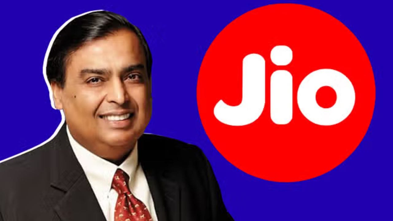 In addition to the Rs 100 plan, Reliance Jio also offers Rs 125, Rs 152, Rs 186, Rs 223 and Rs 895 recharge plan for phone users. The special thing is that the plan of Rs 895 will be available to you at a low price with a validity of 336 days.